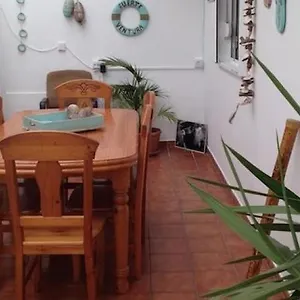 Kaktus Beach House Hostel